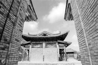 蘭州莊嚴(yán)寺，曾經(jīng)是一位帝王的皇宮內(nèi)苑