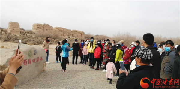 “引客入瓜”開門紅！瓜州迎來景區(qū)復(fù)工后首個旅行團(tuán)