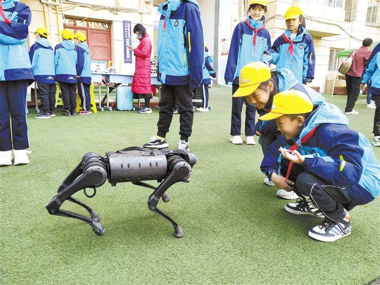 蘭州安西路小學(xué)“STEM種子?！苯遗?>
        </a><em>蘭州安西路小學(xué)“STEM種子?！苯遗?/em></li>
    <li><a  target=