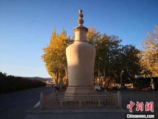 圖為2020年11月，沐浴在晨光中的莫高窟道士塔。(資料圖) 馮志軍 攝