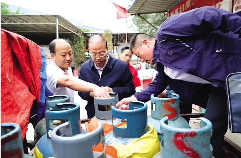 蘭州市開展氣瓶安全隱患排查對(duì)安全問(wèn)題堅(jiān)決“零容忍”