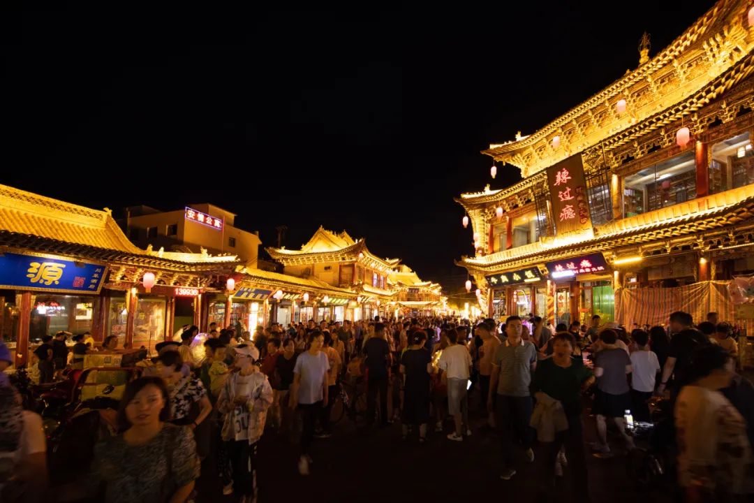 古風(fēng)、華美、浪漫、美味……現(xiàn)實(shí)版“清明上河圖”，就在這里！