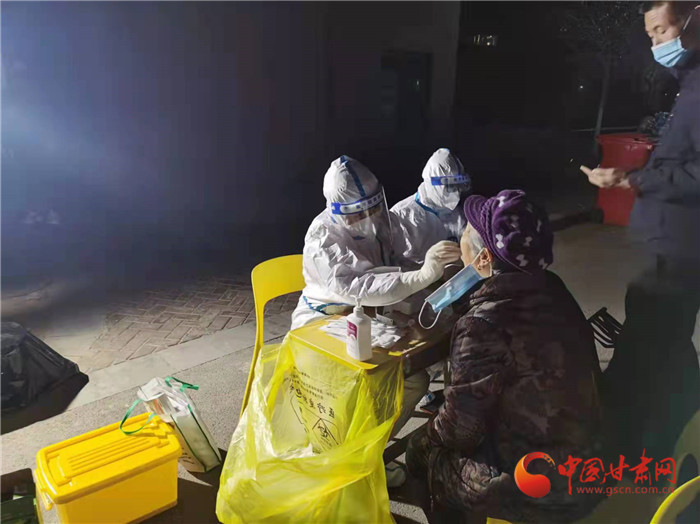專家詳解新版新冠診療方案：為何輕型病例可以不住院了？