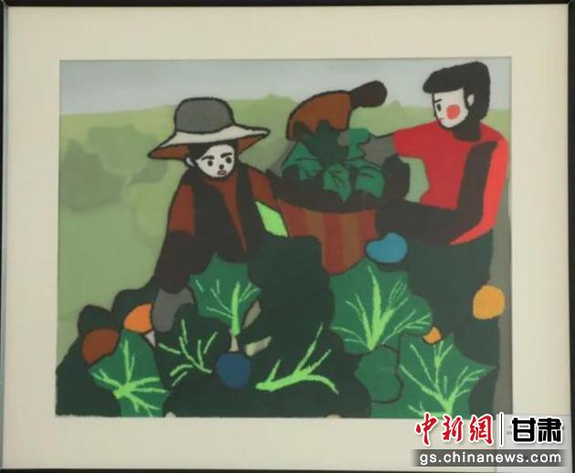皋蘭縣高原夏菜項(xiàng)目幫助當(dāng)?shù)貗D女增收致富。刺繡 黃淑娟 繡稿 趙海科