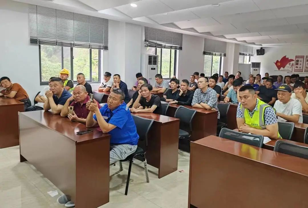 亞通資訊 | 強化崗位練兵，提升技能水平 ——南安水務公司開展管道安裝工藝培訓會