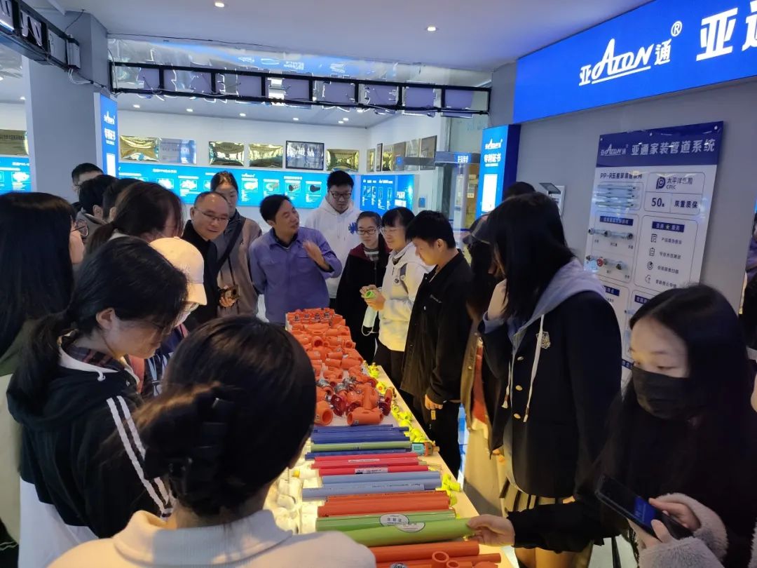 1703122028834859.jpg 4.jpg