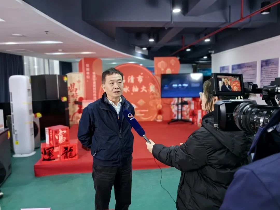 1736818096341887.jpg 11.jpg