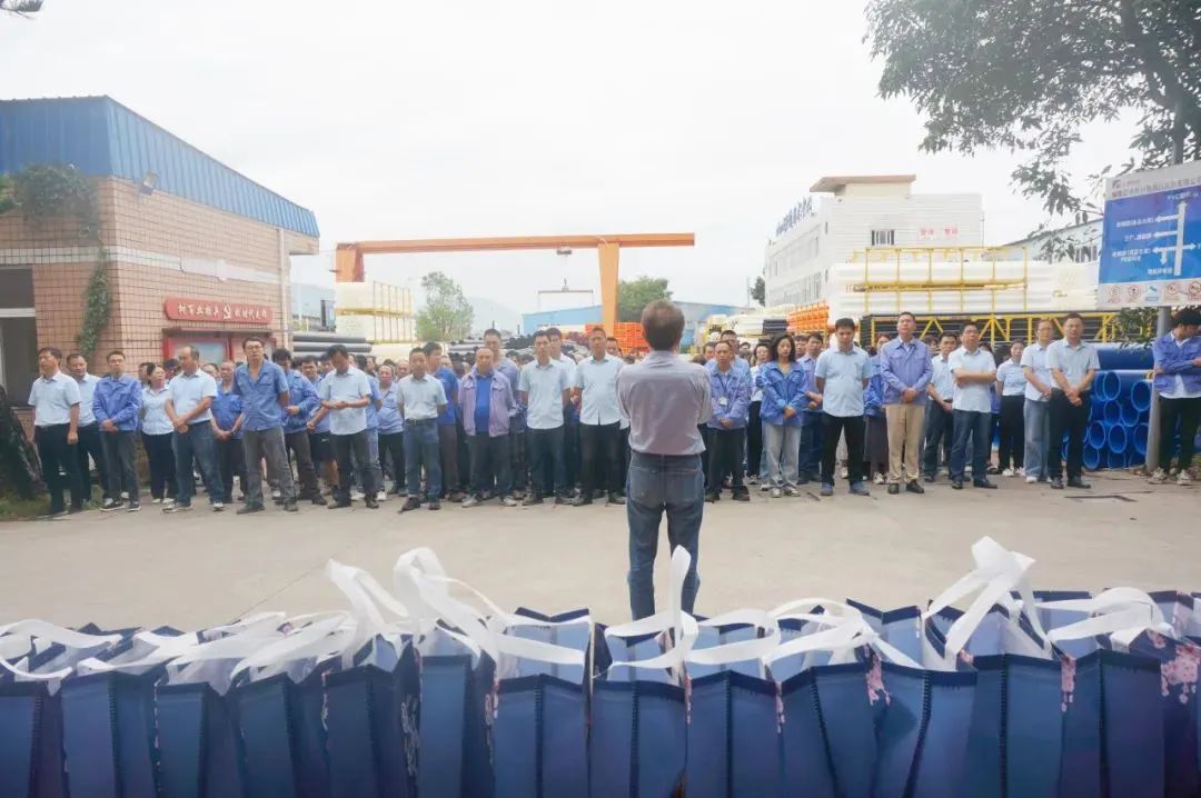 1736818734203755.jpg 40.jpg